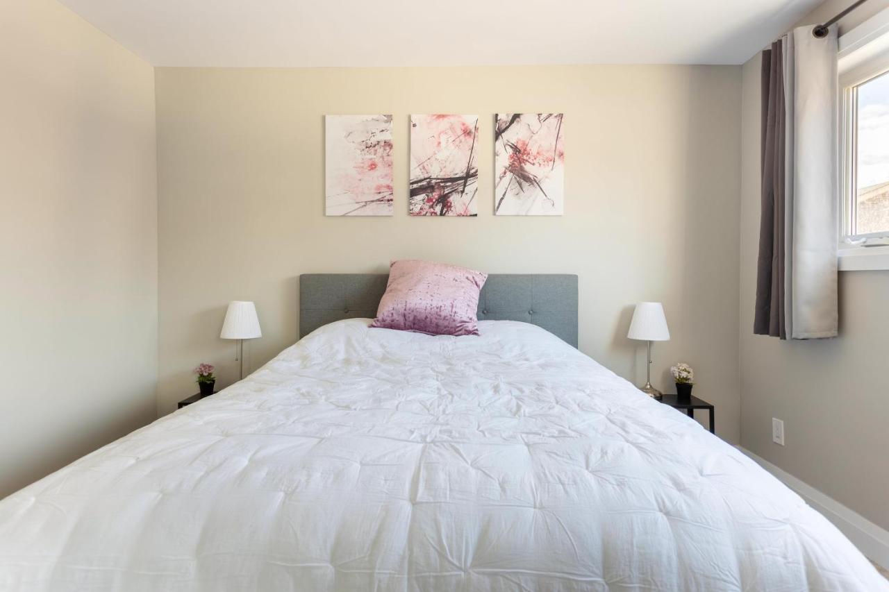 Entire 2 Bedroom Apartment Downtown - U2 基奇纳 外观 照片